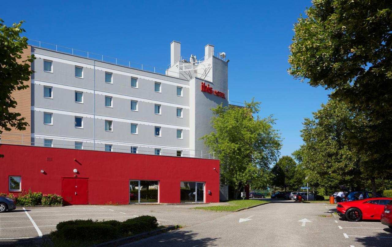 Готель Ibis Archamps Porte De Geneve Екстер'єр фото