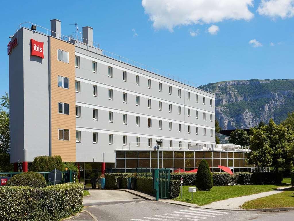 Готель Ibis Archamps Porte De Geneve Екстер'єр фото